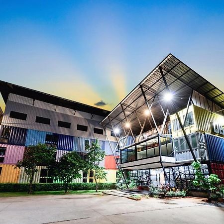 Qbix Hotel Khon Kaen Bagian luar foto
