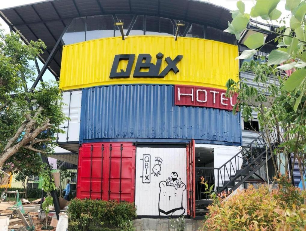 Qbix Hotel Khon Kaen Bagian luar foto
